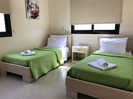 Kyklades Resort & Spa