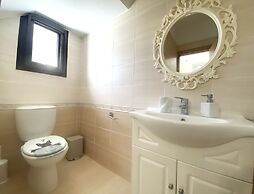 Kyklades Resort & Spa