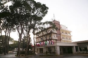 Bzommar Palace Hotel