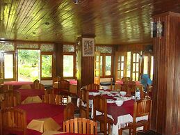 Palm Grove Holiday Inn