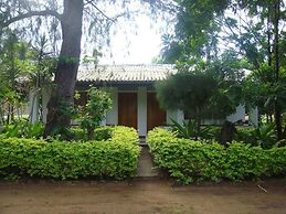 Palm Grove Holiday Inn