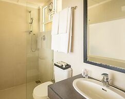 EKHO Lake Polonnaruwa