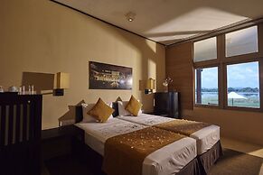 EKHO Lake Polonnaruwa