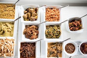 EKHO Lake Polonnaruwa