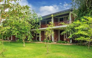 Camellia Resort and Spa