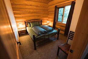 Ten-ee-ah Lodge & Campground