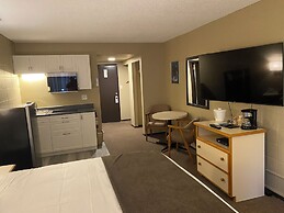 Airport Inn