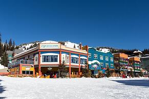 Vance Creek Hotel & Conference Centre