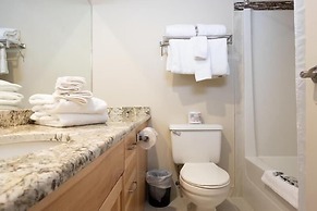 Vance Creek Hotel & Conference Centre