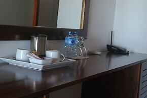 Kalla Bongo Lake Resort