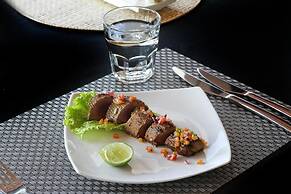 Kalla Bongo Lake Resort