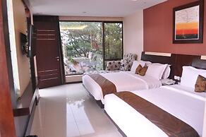 Scarlet Dago Hotel