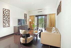 Lido Lake Resort By MNC Hotel