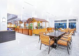 Lido Lake Resort By MNC Hotel