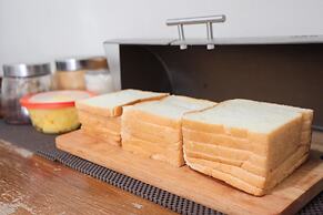 LeGreen Suite Pejompongan