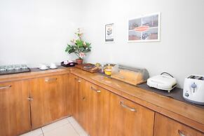 LeGreen Suite Tondano