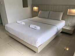 LeGreen Suite Tondano