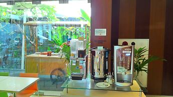 V Hotel Tebet, Jakarta