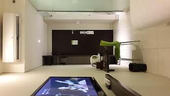 V Hotel Tebet, Jakarta