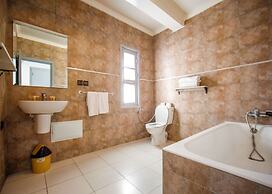 Appart-Hotel EZZAHIA by HMS