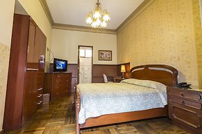 Capital Plaza Hotel