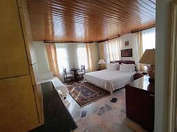 Hotel California Pacho