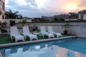 Hotel San Fernando Real