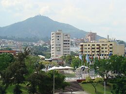 Hotel San Fernando Real