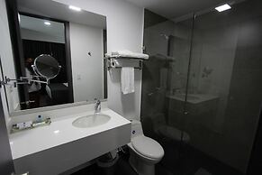 Hotel San Fernando Real