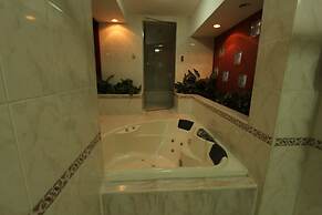 Hotel San Fernando Real