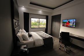 Hotel San Fernando Real