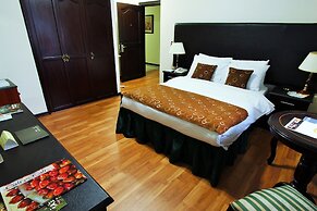 Hotel San Fernando Real