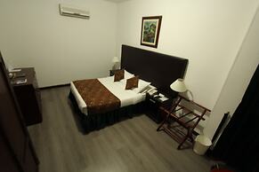 Hotel San Fernando Real