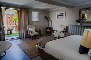 A Hilltop Country Retreat