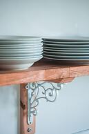 A Hilltop Country Retreat