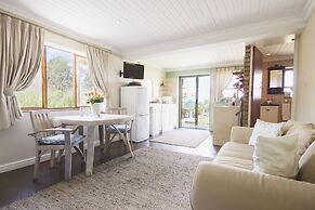 A Hilltop Country Retreat