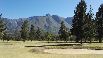 A Hilltop Country Retreat