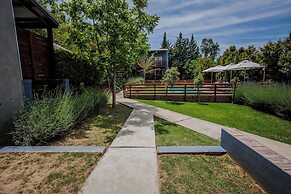 A Hilltop Country Retreat