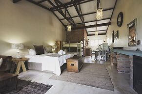 A Hilltop Country Retreat