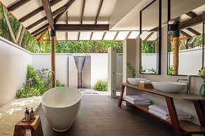 NH Collection Maldives Havodda Resort