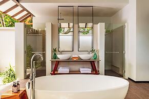 NH Collection Maldives Havodda Resort