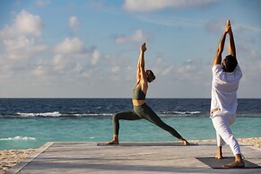 NH Collection Maldives Havodda Resort