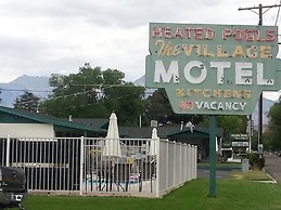 Bishop Village Motel