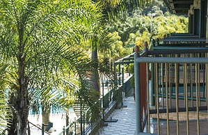 Oscar Inn Eco Resort