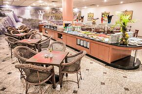 Hotel Golden Park Internacional Foz & Convenções By Nacional Inn