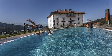 Palacio de Yrisarri by IrriSarri Land