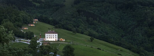 Palacio de Yrisarri by IrriSarri Land