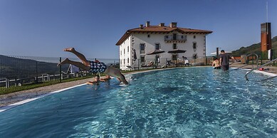 Cabañas Deluxe Basajaun Basoa by IrriSarri Land