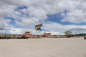 Grand Canyon Caverns Inn