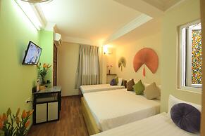 Holiday Lakeview Hotel